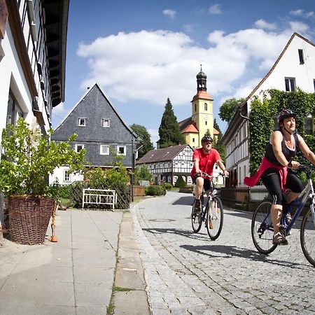Ferienwohnung 60Er Jahre Design Apartment - 65Qm Fewo Im Zittauer Gebirge - Familienfreundliche Unterkunft Am Bergfuss Zum Toepfer Olbersdorf المظهر الخارجي الصورة