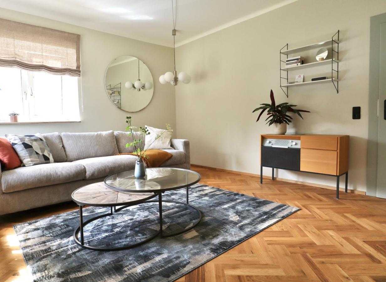 Ferienwohnung 60Er Jahre Design Apartment - 65Qm Fewo Im Zittauer Gebirge - Familienfreundliche Unterkunft Am Bergfuss Zum Toepfer Olbersdorf المظهر الخارجي الصورة